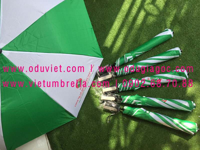 xưởng sản xuất ô dù cầm tay in logo quảng cáo